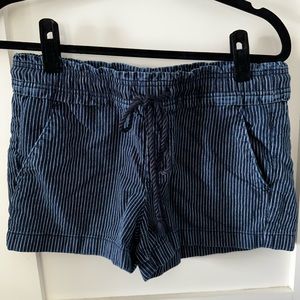 Loft striped pull on shorts